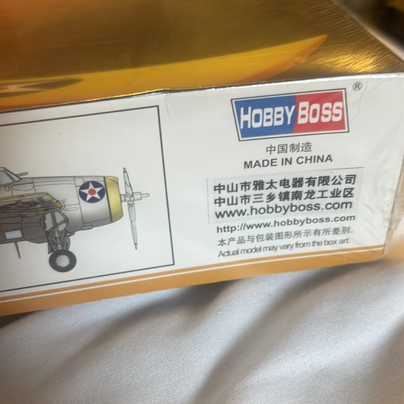 New HOBBY BOSS 1/48 F4F-3 Wildcat (Early) - Picture 4 of 9